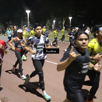 Runner Photo 6520257