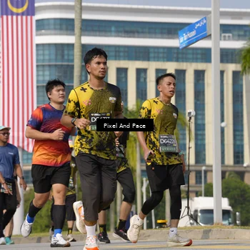 Runner Photo 6520260
