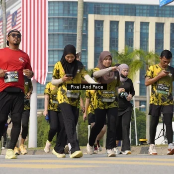 Runner Photo 6520305