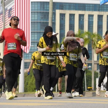 Runner Photo 6520307