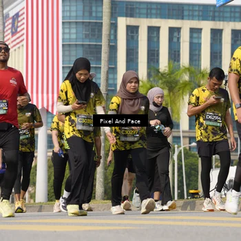 Runner Photo 6520348