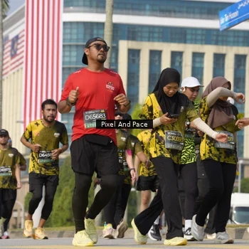 Runner Photo 6520354