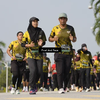 Runner Photo 6520550