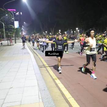 Runner Photo 6520579