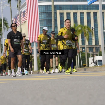 Runner Photo 6520604