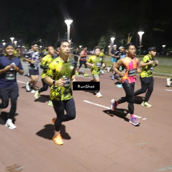 Runner Photo 6520690
