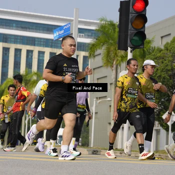 Runner Photo 6520712