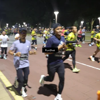 Runner Photo 6520715