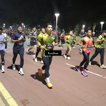 Runner Photo 6520725