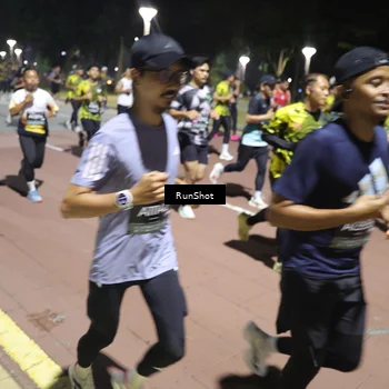 Runner Photo 6520740