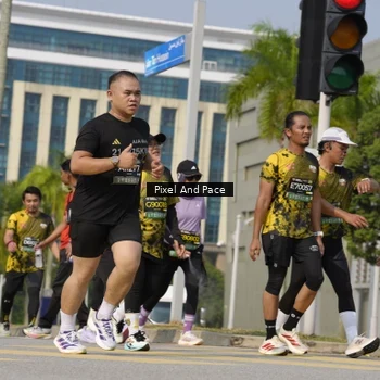 Runner Photo 6520755