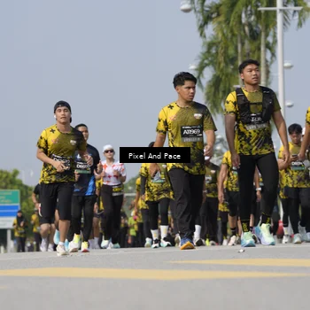 Runner Photo 6521022