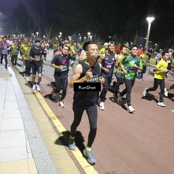 Runner Photo 6521035
