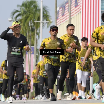 Runner Photo 6521044