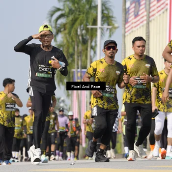Runner Photo 6521066