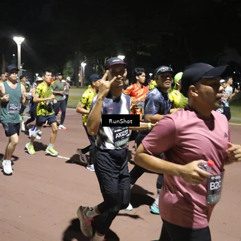 Runner Photo 6521151