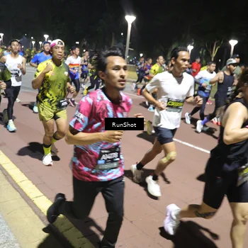 Runner Photo 6521206
