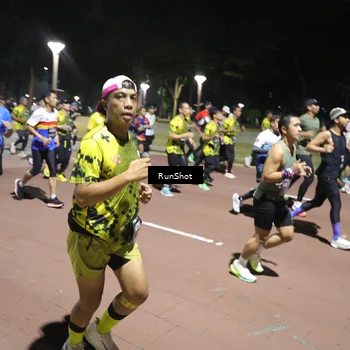 Runner Photo 6521243