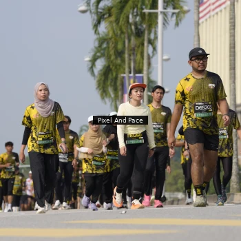Runner Photo 6521300