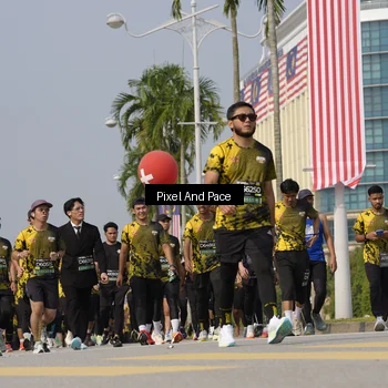 Runner Photo 6521675