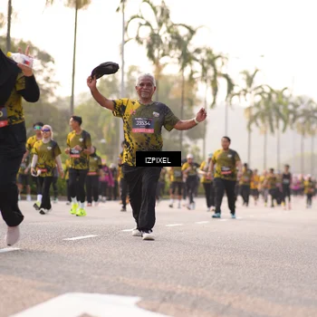 Runner Photo 6521898