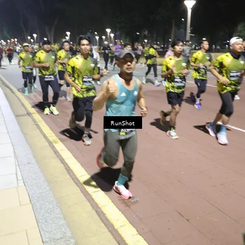 Runner Photo 6522002