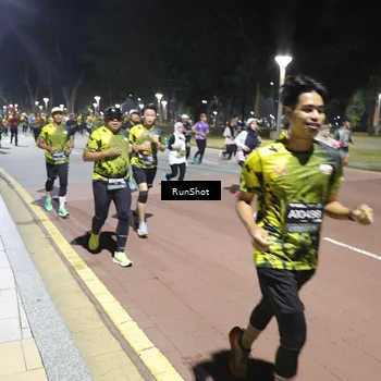 Runner Photo 6522102