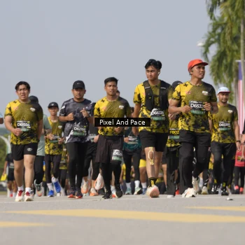 Runner Photo 6522278
