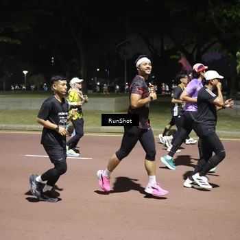 Runner Photo 6522443