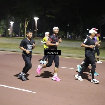 Runner Photo 6522449