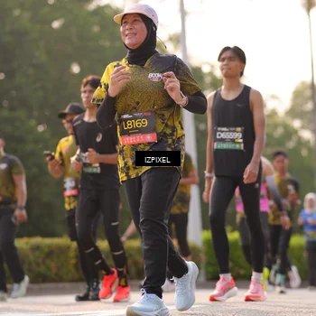 Runner Photo 6522496