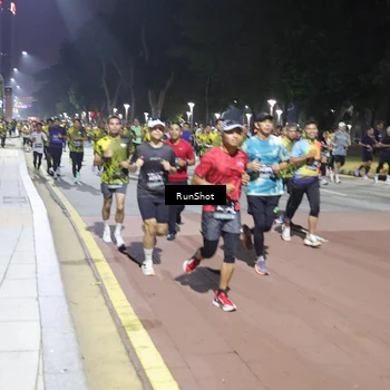 Runner Photo 6522548