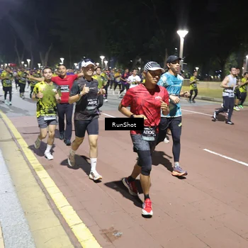 Runner Photo 6522588