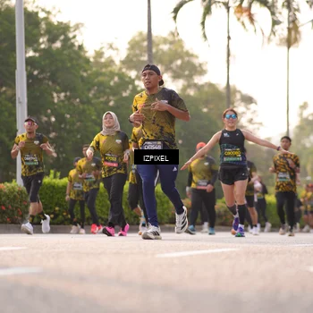 Runner Photo 6522750