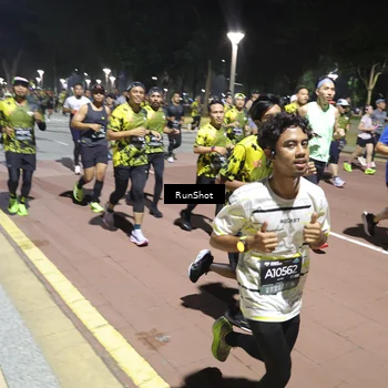 Runner Photo 6522930
