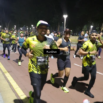 Runner Photo 6523001