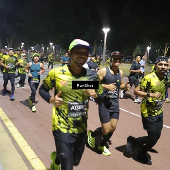 Runner Photo 6523019