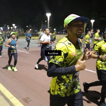 Runner Photo 6523043