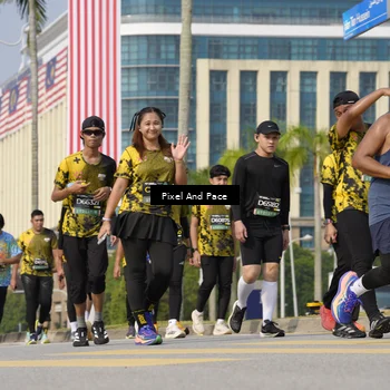Runner Photo 6523047