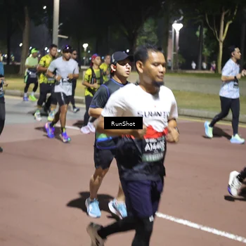 Runner Photo 6523060
