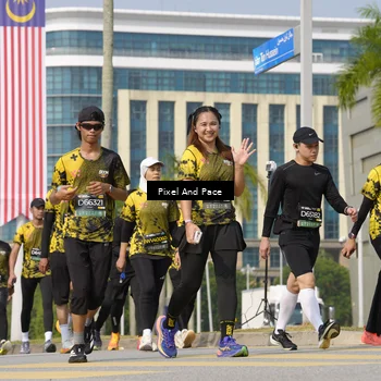 Runner Photo 6523066