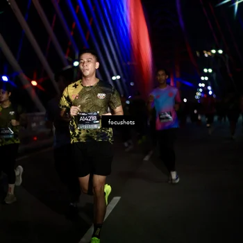 Runner Photo 6523074