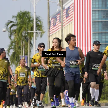 Runner Photo 6523092