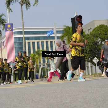 Runner Photo 6523192