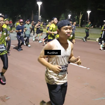 Runner Photo 6523254