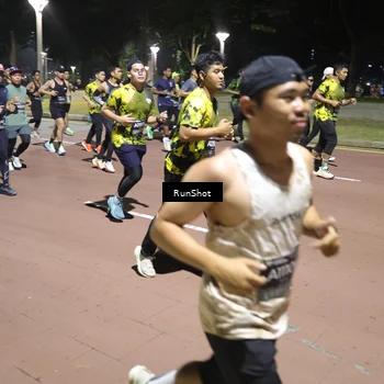 Runner Photo 6523259