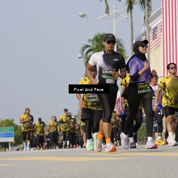 Runner Photo 6523340