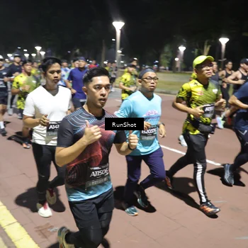 Runner Photo 6523379