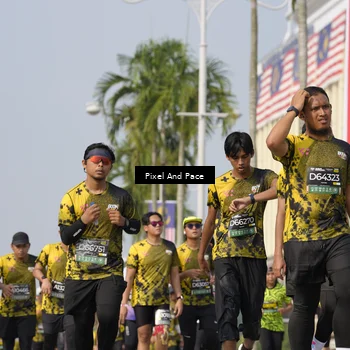 Runner Photo 6523429
