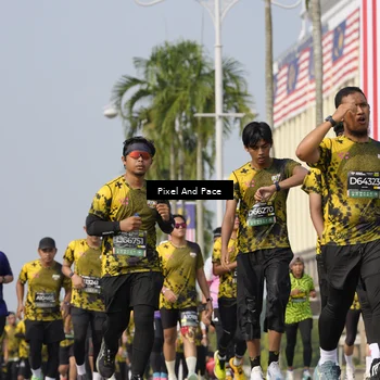 Runner Photo 6523436